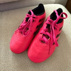 Adidas girls soccer cleats